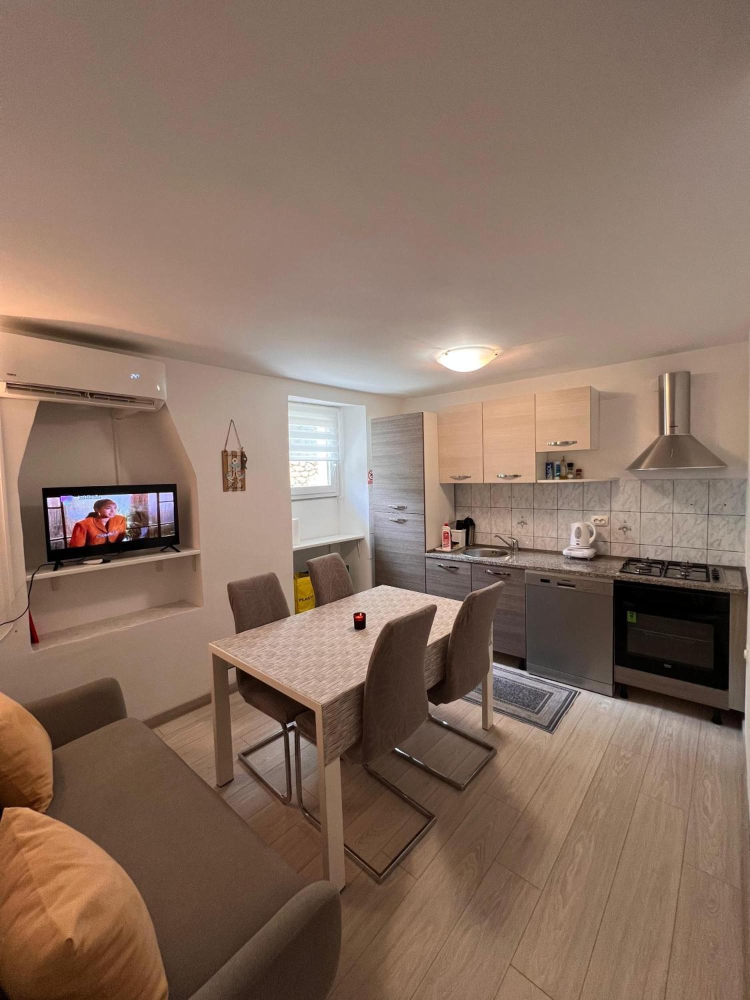 Apartman Gabriela مالي لوشينغْ المظهر الخارجي الصورة